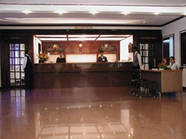 Velan Hotel Greenfields Tirupur Esterno foto